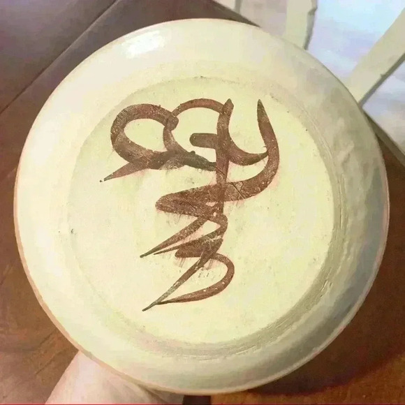 Peach Floral Ceramic Pottery Single Candle Holder Plate Signed. - Picture 3 of 6